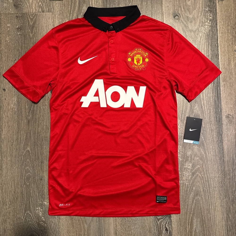 Nike Manchester United 2013/14 Home Kit - Brand new with tags